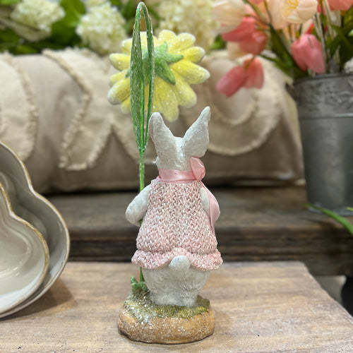 Glitter Bunny Holding Daisy