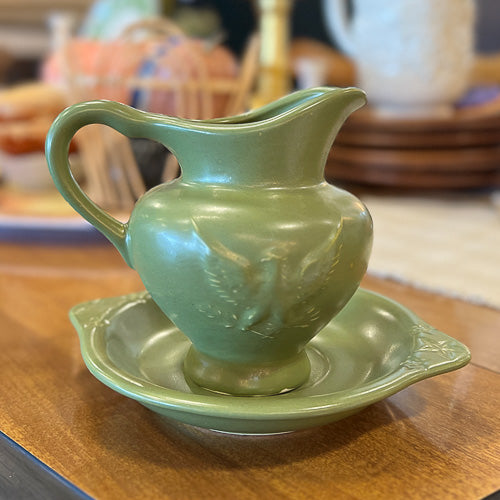Vintage Hull Pottery Set