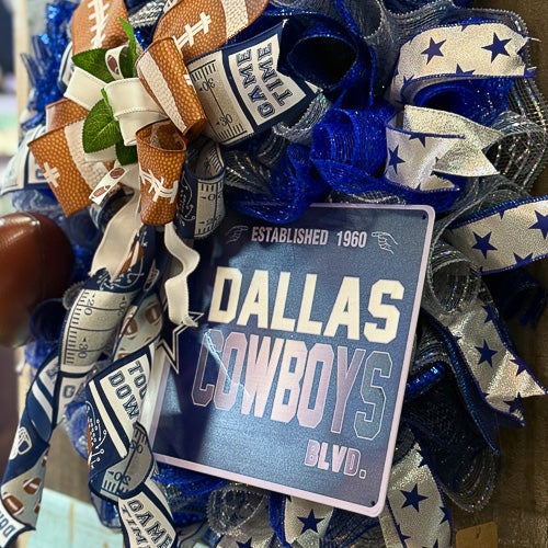 Dallas Cowboys Blvd Wreath