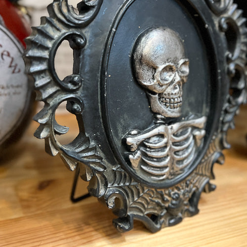 Halloween Skull Frame