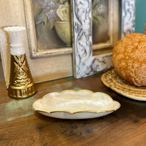 Shell Scalloped Tray