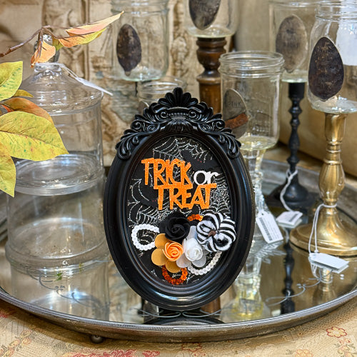 Trick or Treat Frame
