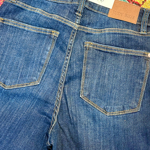 Judy Blue Straight Jeans