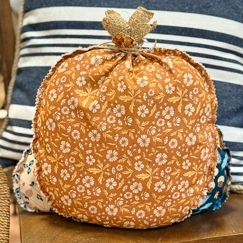 Navy Trio Pumpkin Shelf Sitter