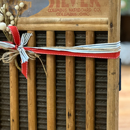 Washboard With Decor