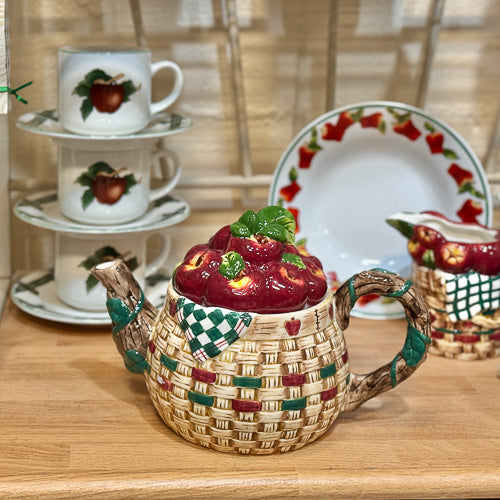 Bushel of Apples Tea Set